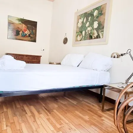 Joivy Vintage And Gorgeous 2-bed Flat Near Sforzesco Castle Milan